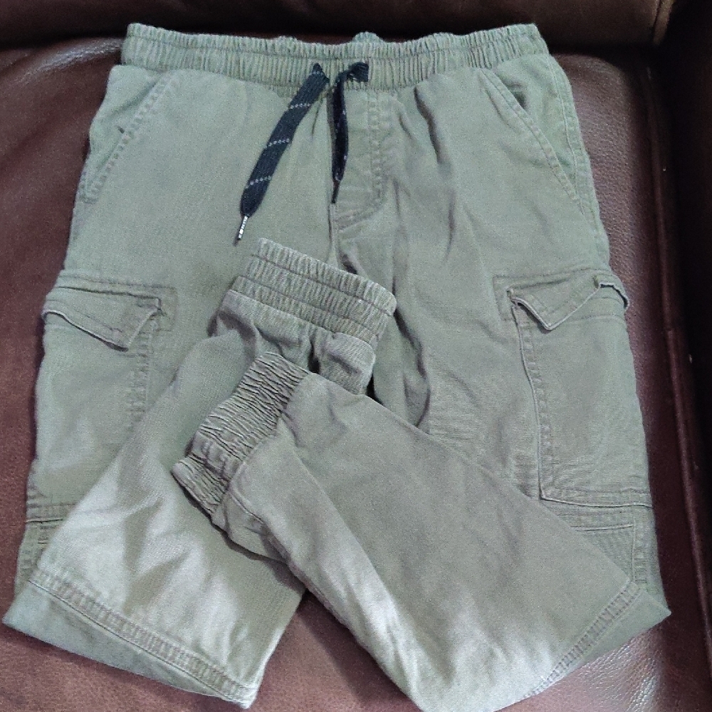 Art Class Green Cargo Pants for Men